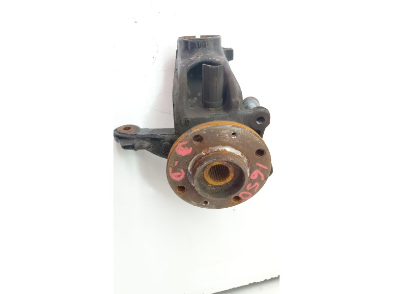 Recambio de mangueta delantera derecha para citroën c-elysée 1.6 100cv referencia OEM IAM   
							