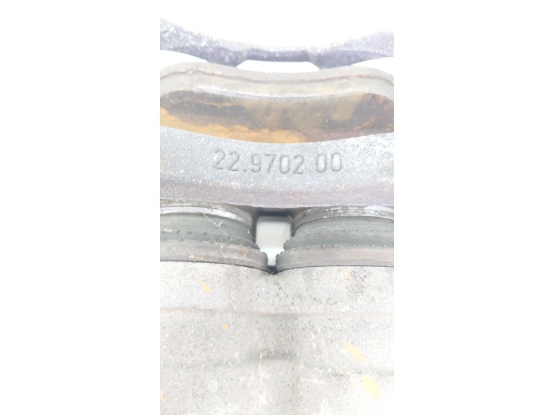 Recambio de pinza freno delantera derecha para nissan cabstar 09.06 2.5 diesel referencia OEM IAM 22970200  