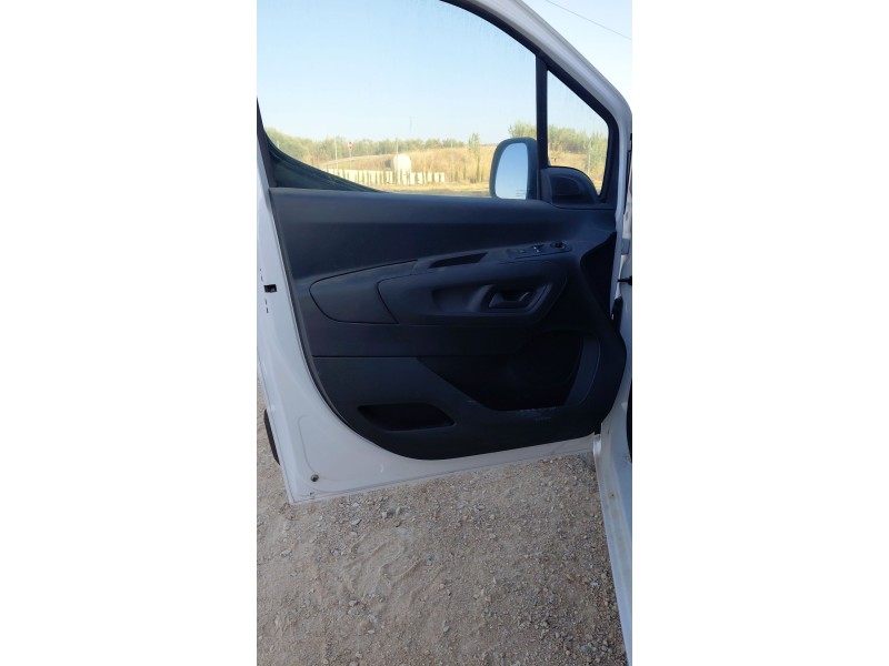 Recambio de guarnecido puerta delantera izquierda para fiat doblo furgoneta/monovolumen (510_, 511_) bluehdi 100 referencia OEM 
							