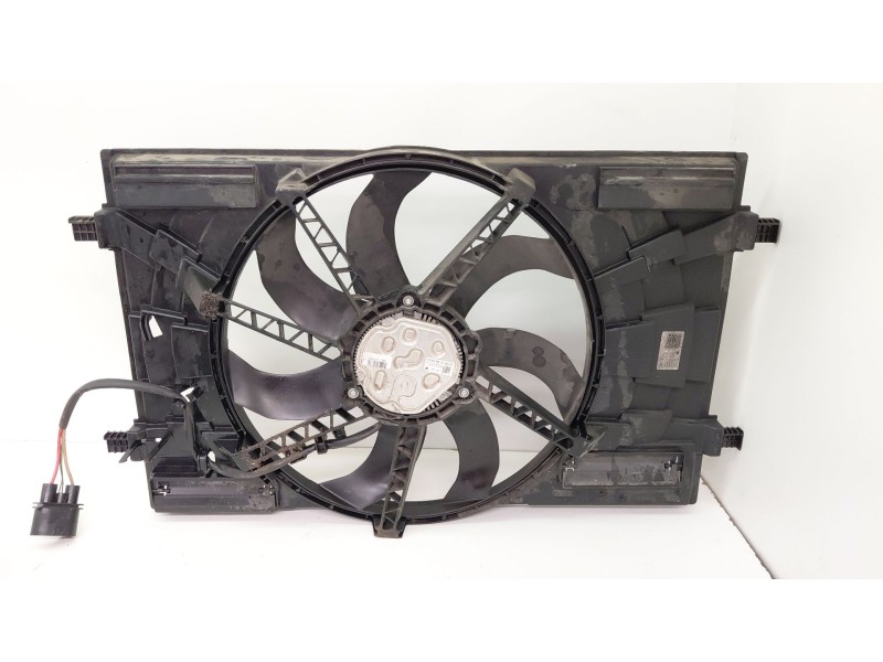 Recambio de electroventilador para volkswagen golf vii (5g1, bq1, be1, be2) 1.0 tsi referencia OEM IAM 5Q0121203CN  
							