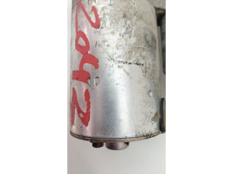 Recambio de motor arranque para citroën c4 i (lc_) 1.4 16v referencia OEM IAM 9647982880  
							