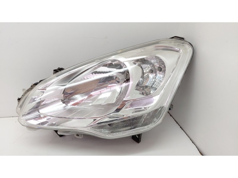 Recambio de faro izquierdo para citroën berlingo furgoneta/monovolumen (b9) 1.6 bluehdi 100 referencia OEM IAM   
							