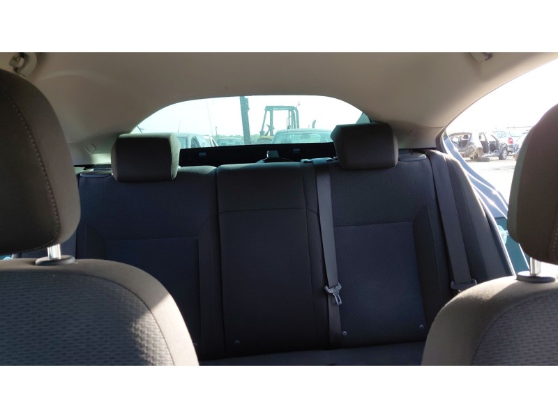 Recambio de asientos traseros para opel insignia a (g09) 2.0 cdti (68) referencia OEM IAM   