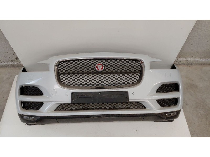 Recambio de paragolpes delantero para jaguar f-pace (x761) 2.0 td4 awd referencia OEM IAM   
							