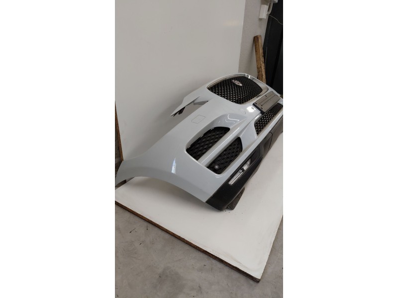 Recambio de paragolpes delantero para jaguar f-pace (x761) 2.0 td4 awd referencia OEM IAM   
							