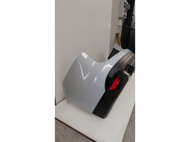 Recambio de paragolpes trasero para jaguar f-pace (x761) 2.0 td4 awd referencia OEM IAM   