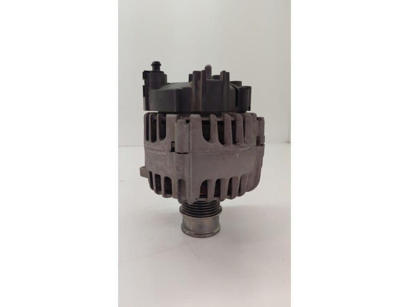 Recambio de alternador para volkswagen golf vii (5g1, bq1, be1, be2) 1.0 tsi referencia OEM IAM 04E903015  
