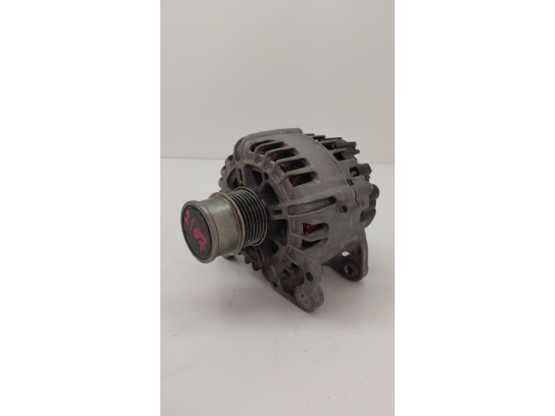 Recambio de alternador para volkswagen golf vii (5g1, bq1, be1, be2) 1.0 tsi referencia OEM IAM 04E903015  