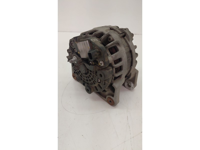 Recambio de alternador para renault clio iv (bh_) 0.9 tce 90 referencia OEM IAM   