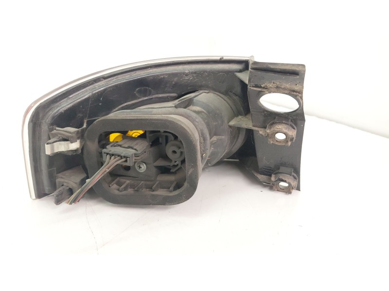 Recambio de piloto trasero derecho para seat ibiza iii (6l1) 1.9 tdi referencia OEM IAM 084451916R  
							