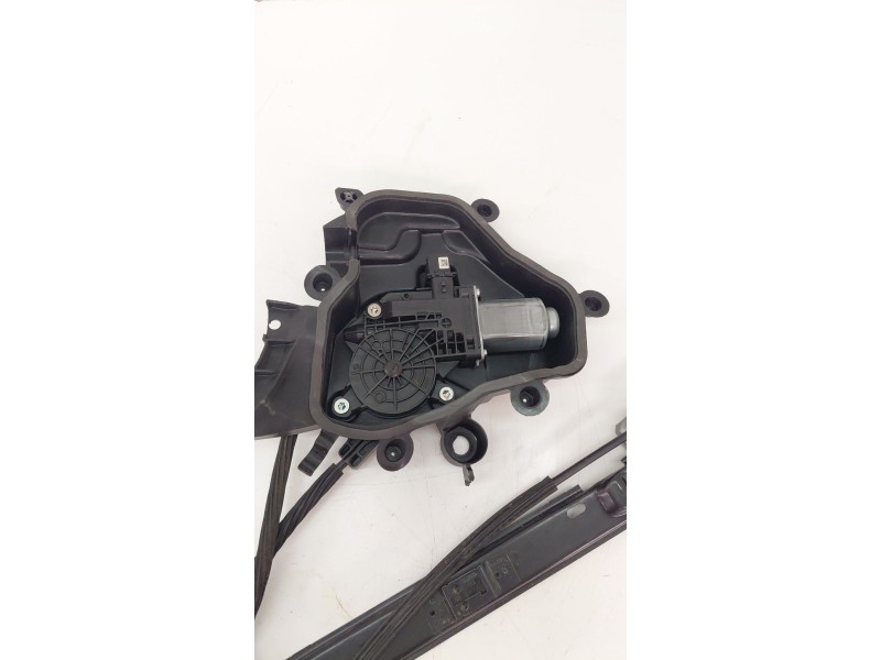 Recambio de elevalunas delantero derecho para seat ibiza iv (6j5, 6p1) 1.9 tdi referencia OEM IAM 6J4837402  