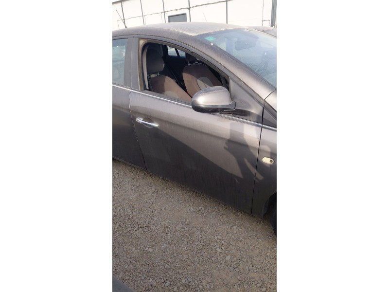 Recambio de puerta delantera derecha para fiat bravo ii (198_) 1.9 d multijet (198axb1a) referencia OEM IAM   
							
