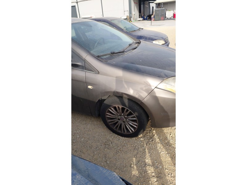 Recambio de aleta delantera derecha para fiat bravo ii (198_) 1.9 d multijet (198axb1a) referencia OEM IAM   