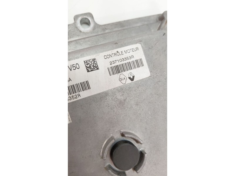 Recambio de centralita motor uce para renault clio iv (bh_) 0.9 tce 90 referencia OEM IAM 237103353R  
							