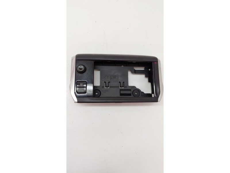 Recambio de no identificado para peugeot 208 i (ca_, cc_) 1.2 vti 82 referencia OEM IAM 9672846077  
							