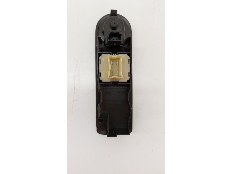 Recambio de mando elevalunas delantero izquierdo para renault clio iv (bh_) 0.9 tce 90 referencia OEM IAM 254118722R  
							