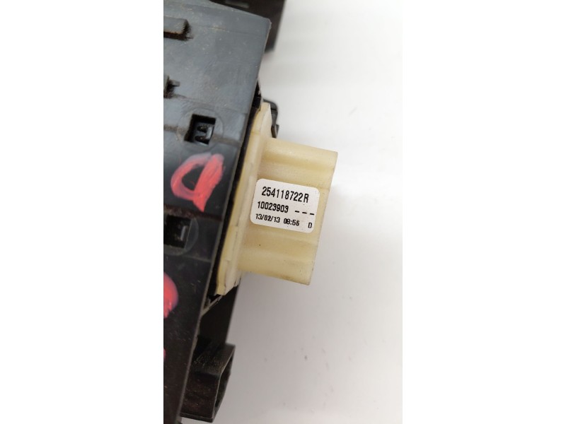 Recambio de mando elevalunas delantero izquierdo para renault clio iv (bh_) 0.9 tce 90 referencia OEM IAM 254118722R  
							