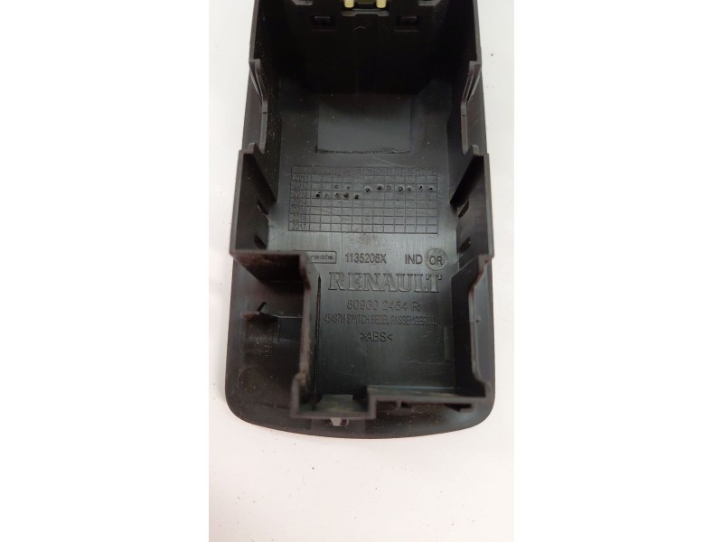 Recambio de mando elevalunas delantero derecho para renault clio iv (bh_) 0.9 tce 90 referencia OEM IAM   