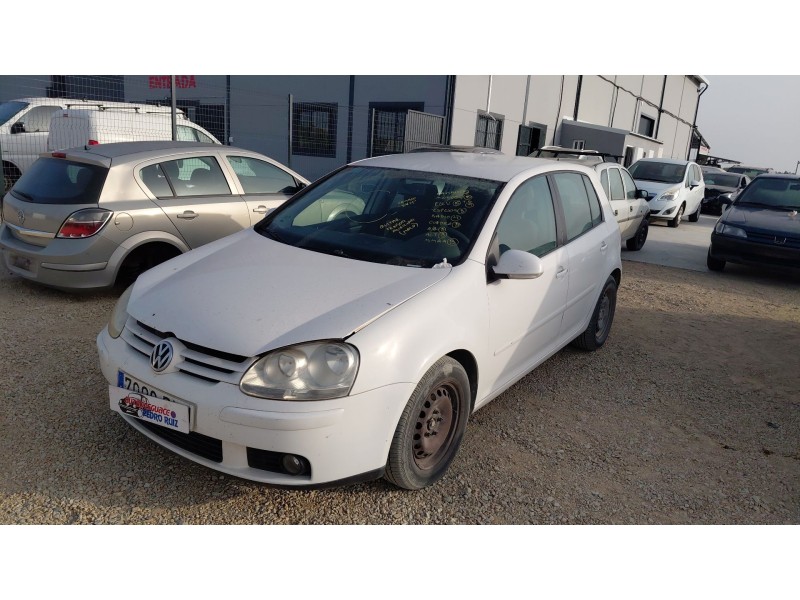 volkswagen golf v (1k1) del año 2005
							