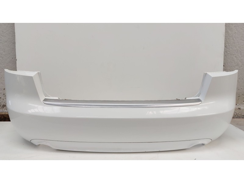 Recambio de paragolpes trasero para audi a4 berlina (8e) 2.0 tdi 16v 170 cv referencia OEM IAM   