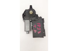 Recambio de motor elevalunas trasero derecho para audi a4 berlina (8e) 2.0 tdi 16v 170 cv referencia OEM IAM 8E0959802  