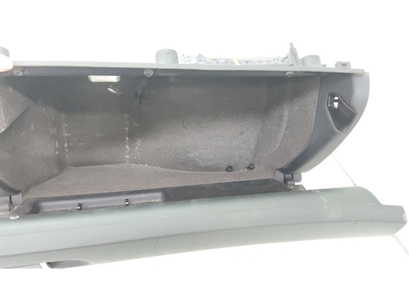 Recambio de guantera para audi a4 berlina (8e) 2.0 tdi 16v 170 cv referencia OEM IAM   
							