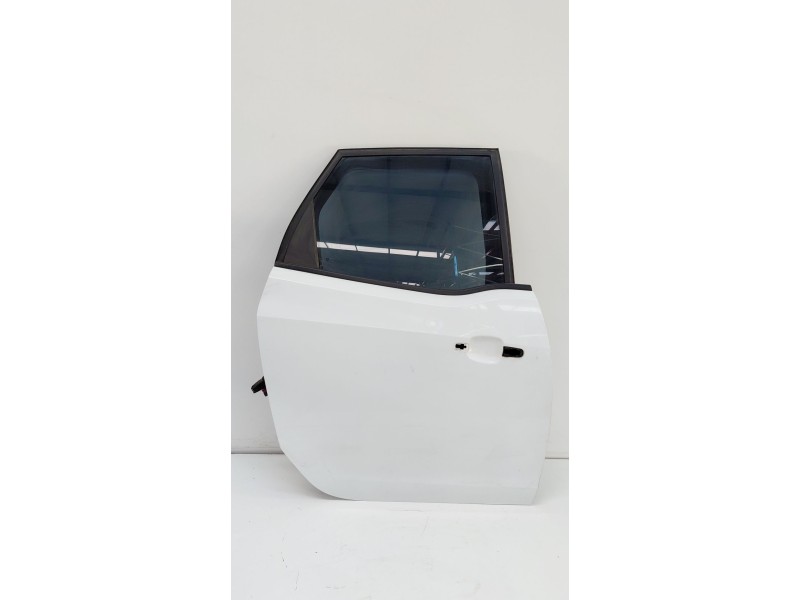 Recambio de puerta trasera derecha para opel meriva b monospace (s10) 1.3 cdti (75) referencia OEM IAM   
							