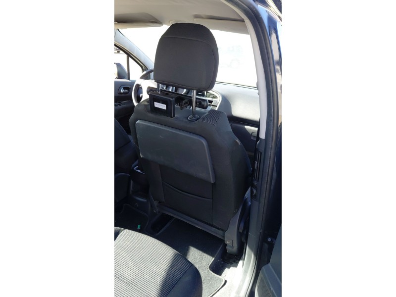 Recambio de asiento delantero derecho para peugeot 5008 (0u_, 0e_) 1.6 hdi referencia OEM IAM   
							