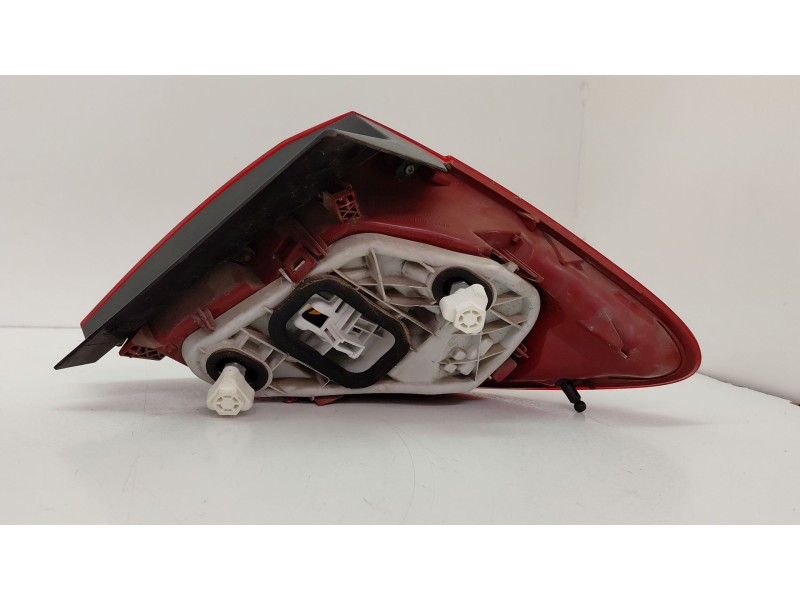 Recambio de piloto trasero izquierdo para opel meriva b monospace (s10) 1.3 cdti (75) referencia OEM IAM   