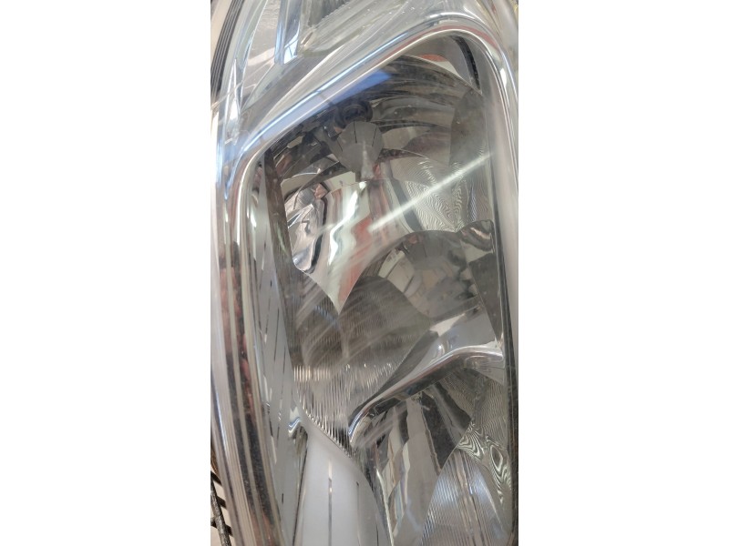 Recambio de faro derecho para opel meriva b monospace (s10) 1.3 cdti (75) referencia OEM IAM 13253630  
							