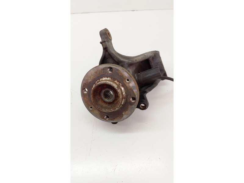 Recambio de mangueta delantera derecha para peugeot 208 i (ca_, cc_) 1.2 vti 82 referencia OEM IAM   