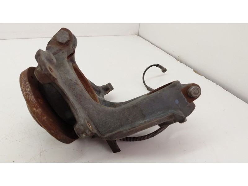 Recambio de mangueta delantera izquierda para peugeot 208 i (ca_, cc_) 1.2 vti 82 referencia OEM IAM   
							