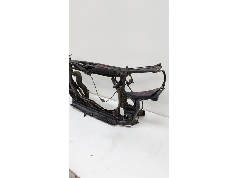 Recambio de panel frontal para audi a4 berlina (8e) 2.0 tdi 16v 170 cv referencia OEM IAM   
							