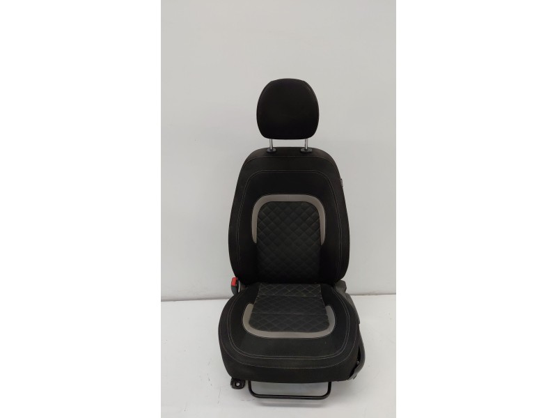 Recambio de asiento delantero izquierdo para kia cee´d 1.6 crdi 136 cv referencia OEM IAM   