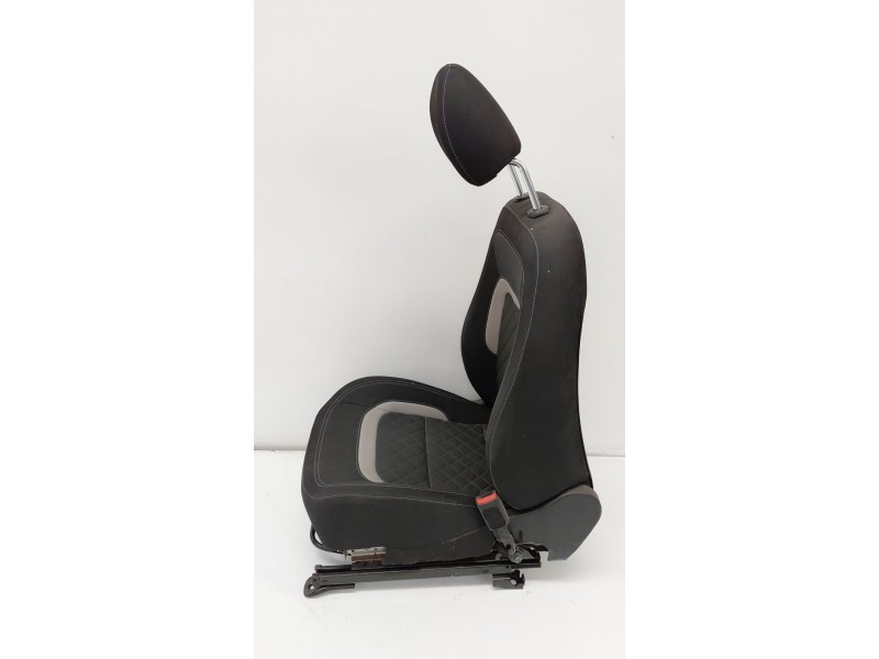 Recambio de asiento delantero derecho para kia cee´d 1.6 crdi 136 cv referencia OEM IAM   
							