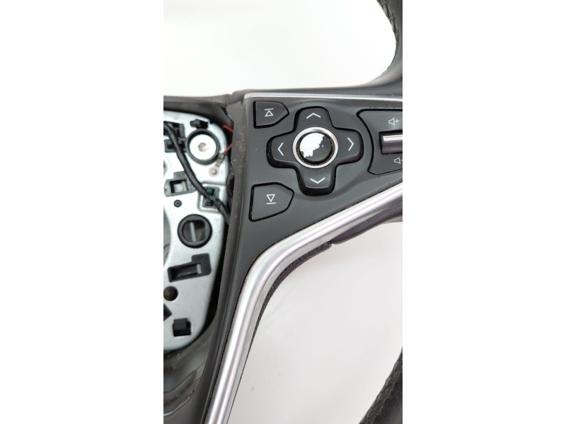 Recambio de volante sin airbag para opel insignia a (g09) 2.0 cdti (68) referencia OEM IAM 23191544  
							