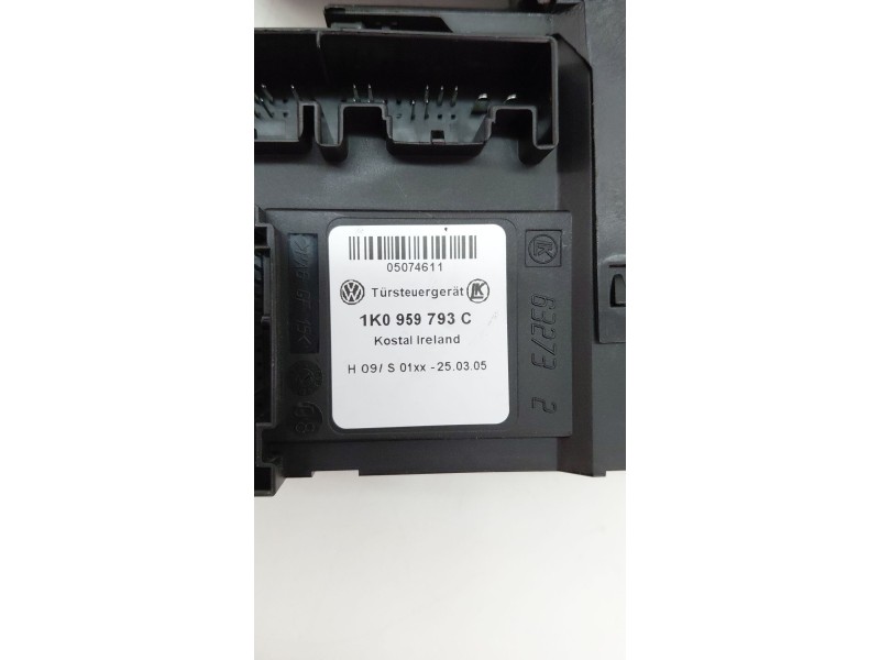 Recambio de motor elevalunas delantero izquierdo para volkswagen golf v (1k1) 1.6 referencia OEM IAM 1K0959793C  
							