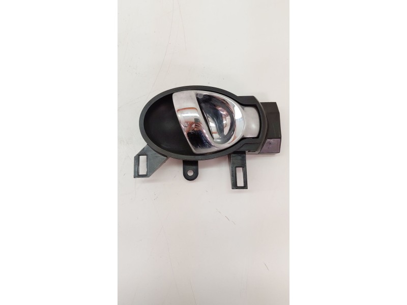 Recambio de maneta interior delantera derecha para nissan juke (f15) 1.5 dci 110 cv referencia OEM IAM   
							