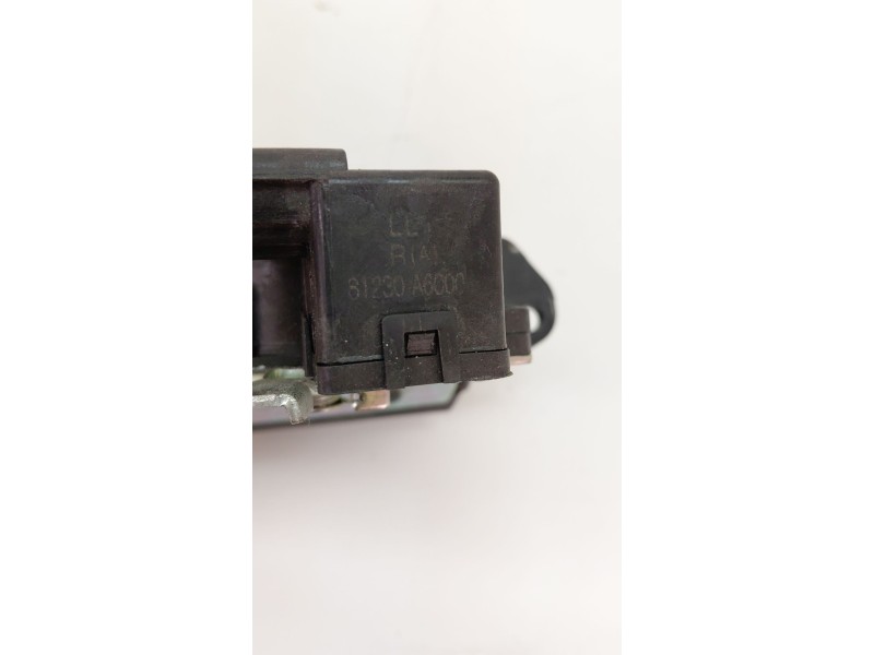 Recambio de cerradura maletero / porton para kia cee´d 1.6 crdi 136 cv referencia OEM IAM 81230A6000  
							
