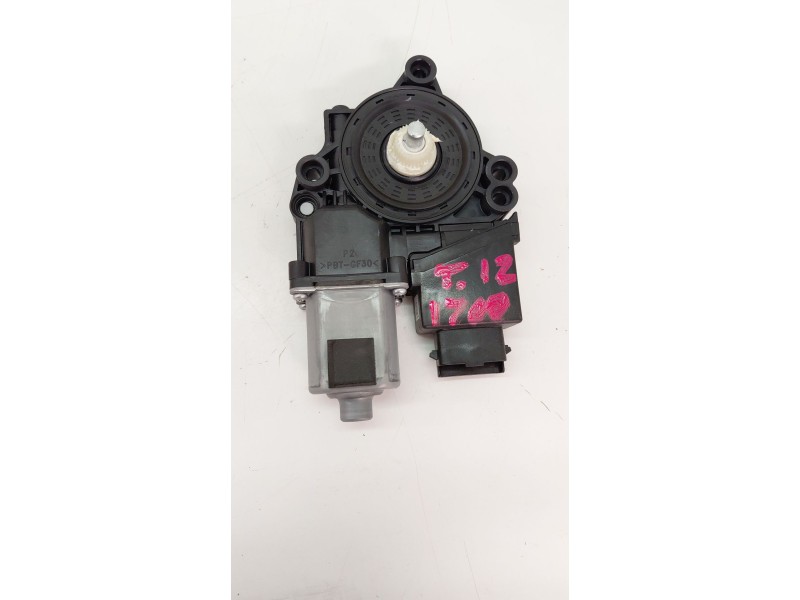 Recambio de elevalunas trasero izquierdo para kia cee´d 1.6 crdi 136 cv referencia OEM IAM 617013101  
							