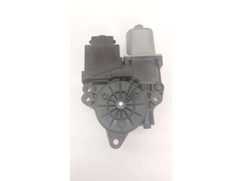 Recambio de elevalunas trasero derecho para kia cee´d 1.6 crdi 136 cv referencia OEM IAM 617013201  
							