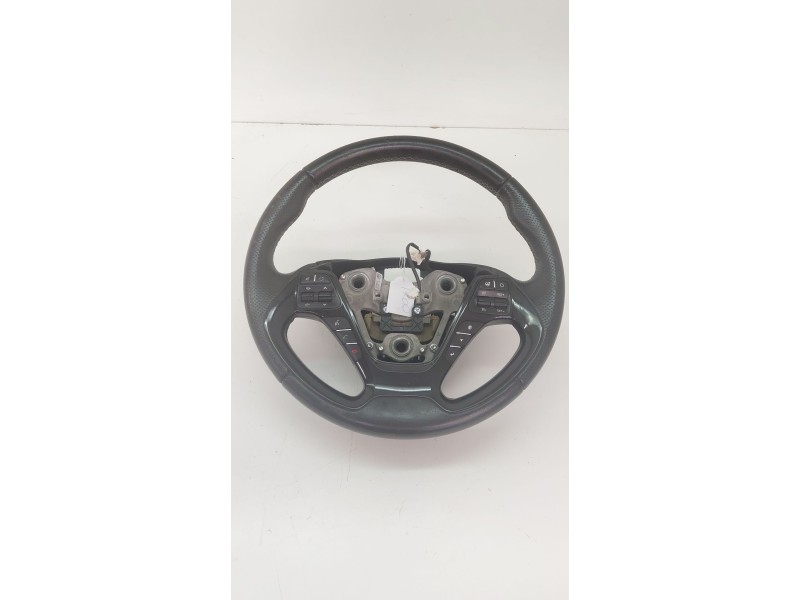 Recambio de volante sin airbag para kia cee´d 1.6 crdi 136 cv referencia OEM IAM   
							
