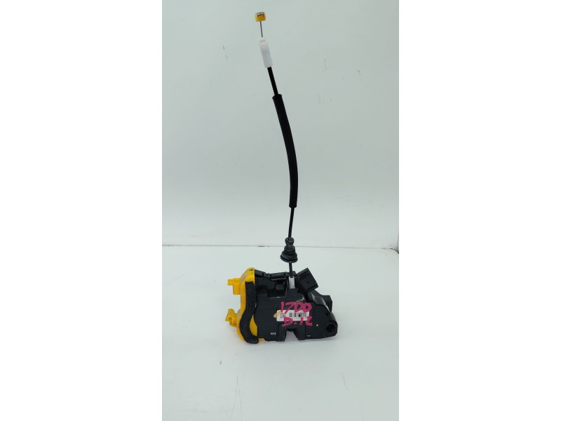 Recambio de cerradura puerta delantera izquierda para kia cee´d 1.6 crdi 136 cv referencia OEM IAM 81310A2400  
							