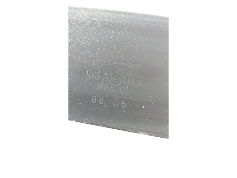 Recambio de refuerzo paragolpes delantero para volkswagen golf v (1k1) 1.6 referencia OEM IAM 1K0807093A  
							