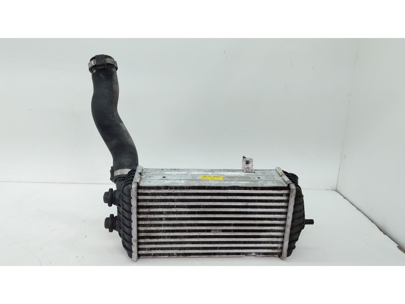 Recambio de intercooler para kia cee´d 1.6 crdi 136 cv referencia OEM IAM 282702A570  