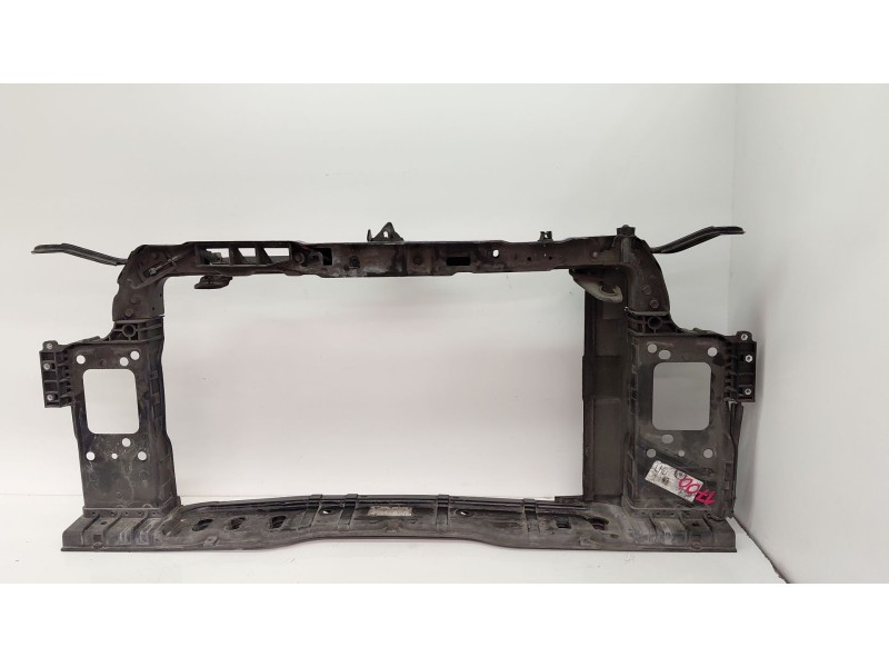Recambio de panel frontal para kia cee´d 1.6 crdi 136 cv referencia OEM IAM   
							