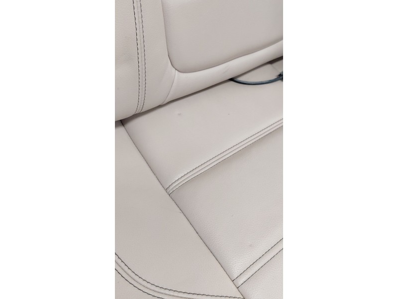 Recambio de asientos traseros para jaguar f-pace (x761) 2.0 td4 awd referencia OEM IAM   