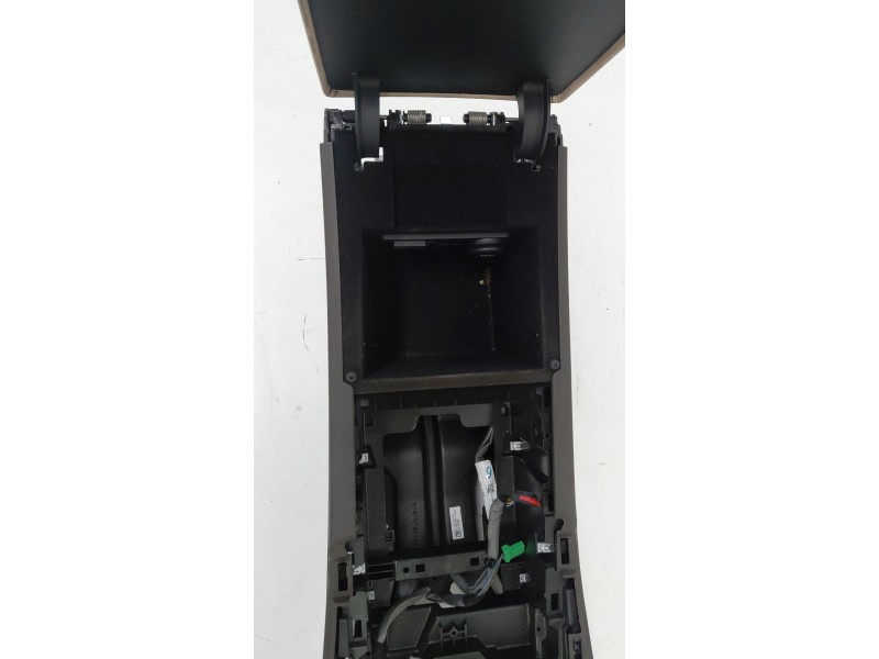 Recambio de apoyabrazos central para jaguar f-pace (x761) 2.0 td4 awd referencia OEM IAM   
							