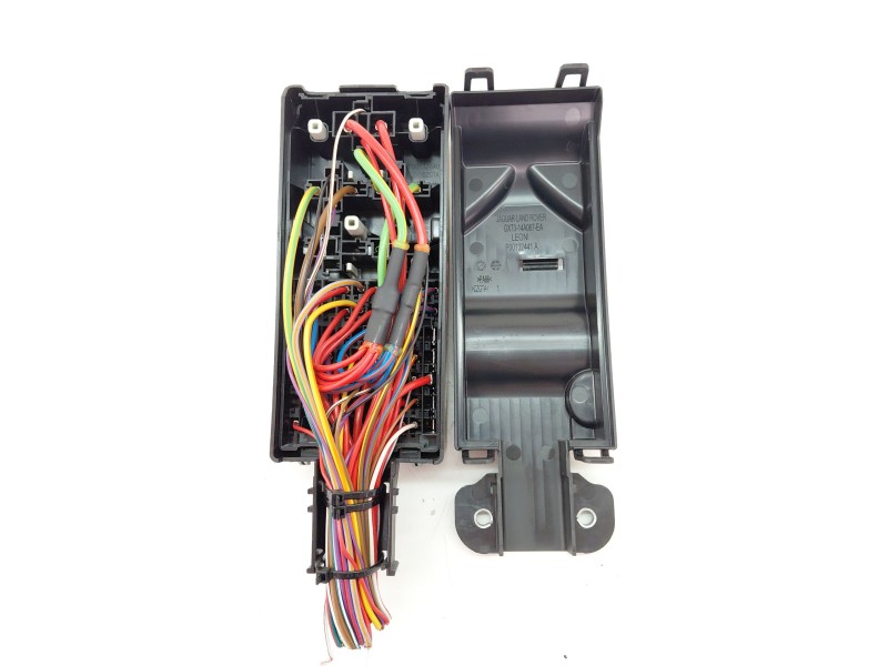 Recambio de caja reles / fusibles para jaguar f-pace (x761) 2.0 td4 awd referencia OEM IAM GX7314A067EA  