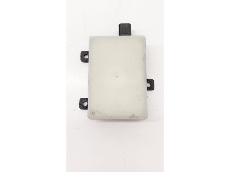 Recambio de modulo electronico para jaguar i-pace (x590) ev400 awd referencia OEM IAM JPLA14F152AD  
							